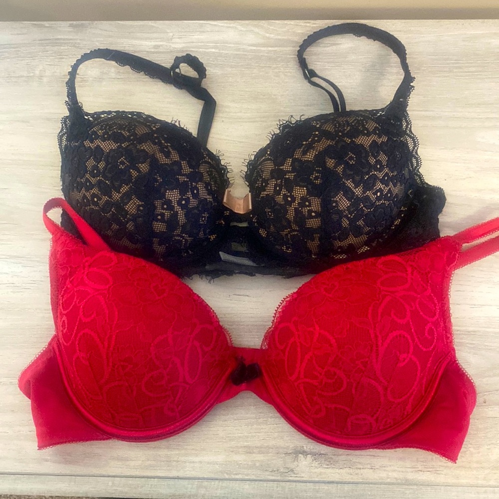 Aerie/Lily of France bra pair, 32B and 34B